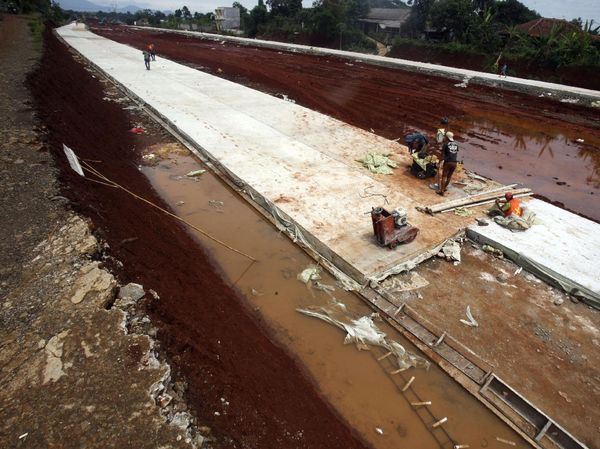 Penampakan Terkini Pembangunan Jalan Bojong Gede-Kemang Bogor