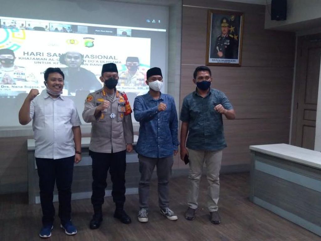 Peringati Hari Santri, Polres Jaksel Gelar Khataman Al-Quran Virtual Peringati Hari Santri, Polres Jaksel Gelar Khataman Al-Quran Virtual