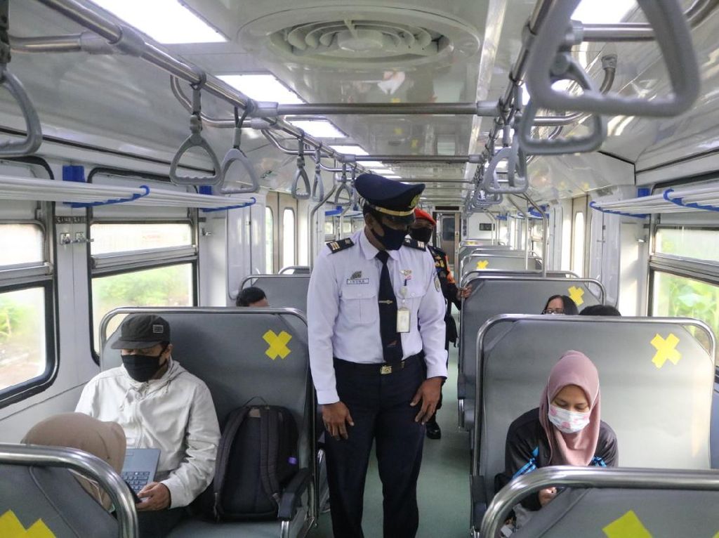 Ini Sosok di Balik Nyamannya Sebuah Perjalanan Kereta Api, Siapa Dia? Ini Sosok di Balik Nyamannya Sebuah Perjalanan Kereta Api, Siapa Dia?