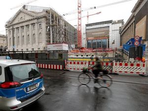 Serangan Terbesar, 70 Artefak-Benda Seni di Museum Jerman Disiram Cairan Berminyak