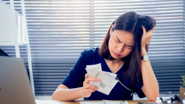 Cara mengatasi stress menghadapi permasalahan keuangan/freepik.com