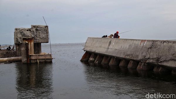 Miris, Sudah Setahun Jebol Tanggul Muara Baru Tak Kunjung Diperbaiki