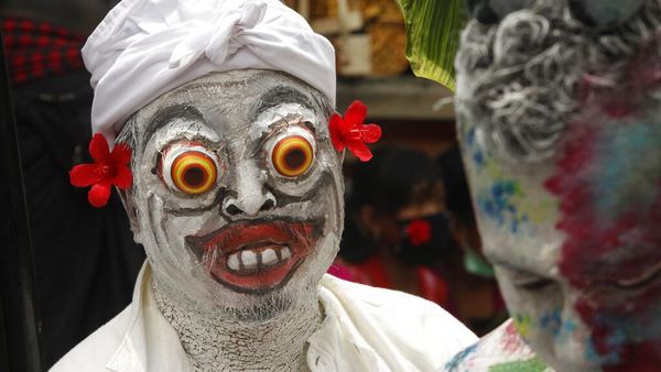 Uniknya Ritual Hindu Grebeg di Bali