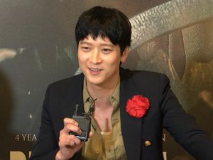 Kalau Ada Wabah Zombie, Ini yang Bakal Dilakukan Kang Dong Won Kalau Ada Wabah Zombie, Ini yang Bakal Dilakukan Kang Dong Won