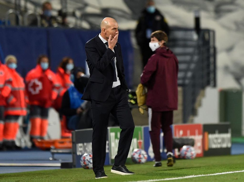 Madrid Loyo Jelang El Clasico, Zidane Jadi Susah Tidur? Madrid Loyo Jelang El Clasico, Zidane Jadi Susah Tidur?