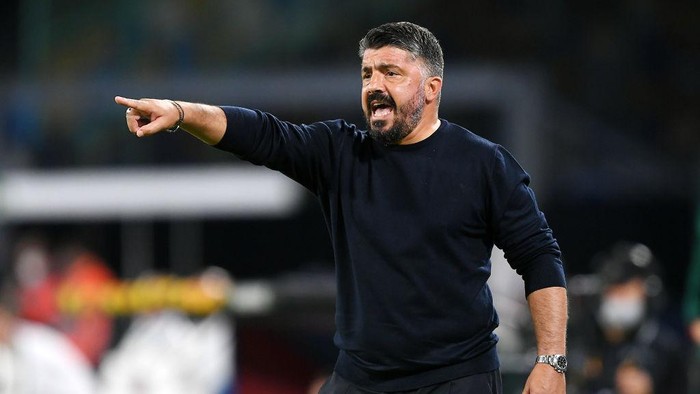 NAPLES, ITALY - OCTOBER 22: Gennaro Gattuso SSC Napoli coach gestures during the UEFA Europa League Group F stage match between SSC Napoli and AZ Alkmaar at Stadio San Paolo on October 22, 2020 in Naples, Italy. (Photo by Francesco Pecoraro/Getty Images)