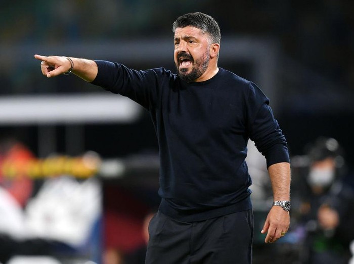 NAPLES, ITALY - OCTOBER 22: Gennaro Gattuso SSC Napoli coach gestures during the UEFA Europa League Group F stage match between SSC Napoli and AZ Alkmaar at Stadio San Paolo on October 22, 2020 in Naples, Italy. (Photo by Francesco Pecoraro/Getty Images)