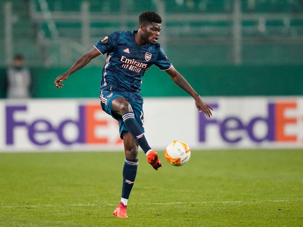 Adebayor Sarankan Thomas Partey Tolak MU dan Chelsea demi Arsenal Adebayor Sarankan Thomas Partey Tolak MU dan Chelsea demi Arsenal
