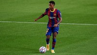 Di pos striker, ada Ansu Fati. Jebolan akademi La Mansia ini begitu tokcer di depan gawang. Sejauh ini sudah tiga gol dicetaknya dari empat pertandingan di Laliga (Getty Images)