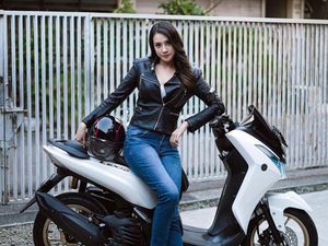 Anya Geraldine Pamer SIM, Netizen Soroti Namanya Beda Anya Geraldine Pamer SIM, Netizen Soroti Namanya Beda