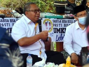 Status Kinerja Sangat Tinggi, Cabup Marwan: Kita Dorong Birokrat Profesional Status Kinerja Sangat Tinggi, Cabup Marwan: Kita Dorong Birokrat Profesional