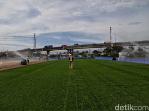 Keren! Rumput di Stadion JIS Ini Berstandar FIFA Lho