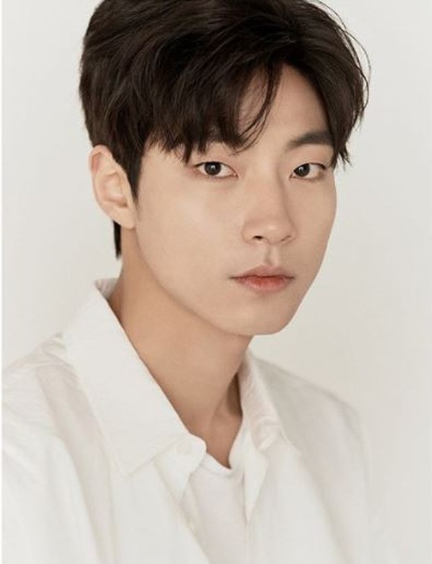 Keyeast Entertainment/instagram.com/keyeastofficial Hwang in Yeop masuk agency Keyeast ent
