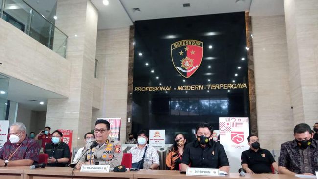 Video Bareskrim Tetapkan 8 Tersangka Kebakaran Gedung Kejagung Video Bareskrim Tetapkan 8 Tersangka Kebakaran Gedung Kejagung