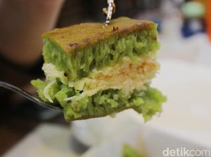 Martabak Kiky : Lembut Wangi Martabak Hijau Langganan Jokowi Martabak Kiky : Lembut Wangi Martabak Hijau Langganan Jokowi