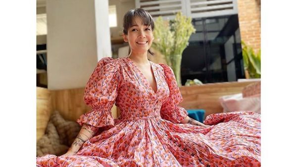 8 Pesona Mieke Amalia, Istri Tora Sudiro yang Cantiknya Awet
