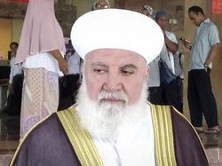 Mufti Damaskus Tewas Akibat Ledakan Bom, Pangeran Arab Saudi Koma 15 Tahun Mufti Damaskus Tewas Akibat Ledakan Bom, Pangeran Arab Saudi Koma 15 Tahun