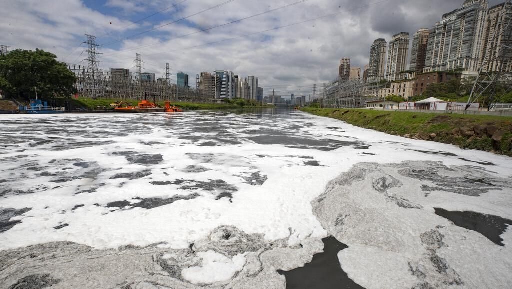 Begini Potret Sungai Paling Tercemar di Brasil