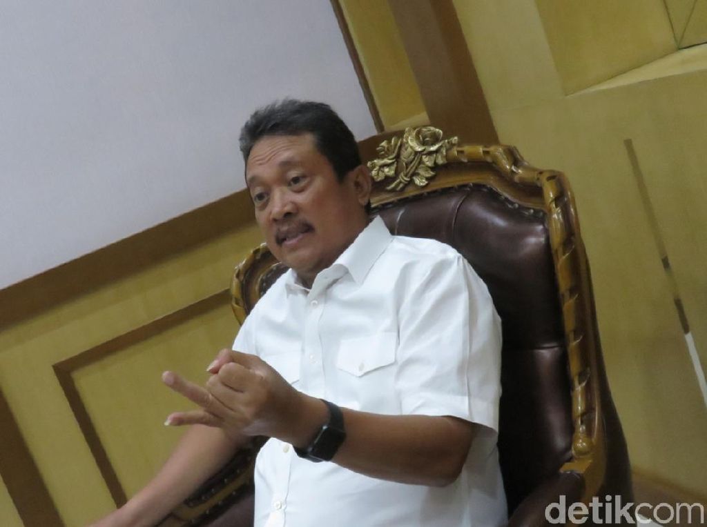 Rapat Perdana di DPR, Trenggono Diingatkan Jangan Bohong