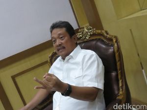 Beda Pernyataan Trenggono dengan Anak Buahnya soal Larangan Cantrang Beda Pernyataan Trenggono dengan Anak Buahnya soal Larangan Cantrang