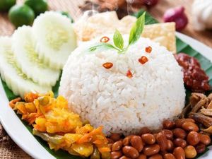 7 Makanan Khas Malaysia Terenak yang Wajib Dicoba