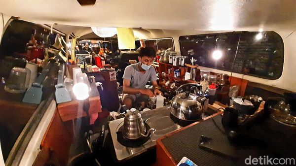Yuk, Kulineran Malam Seru di Parkiran Dejafoo Purwokerto!
