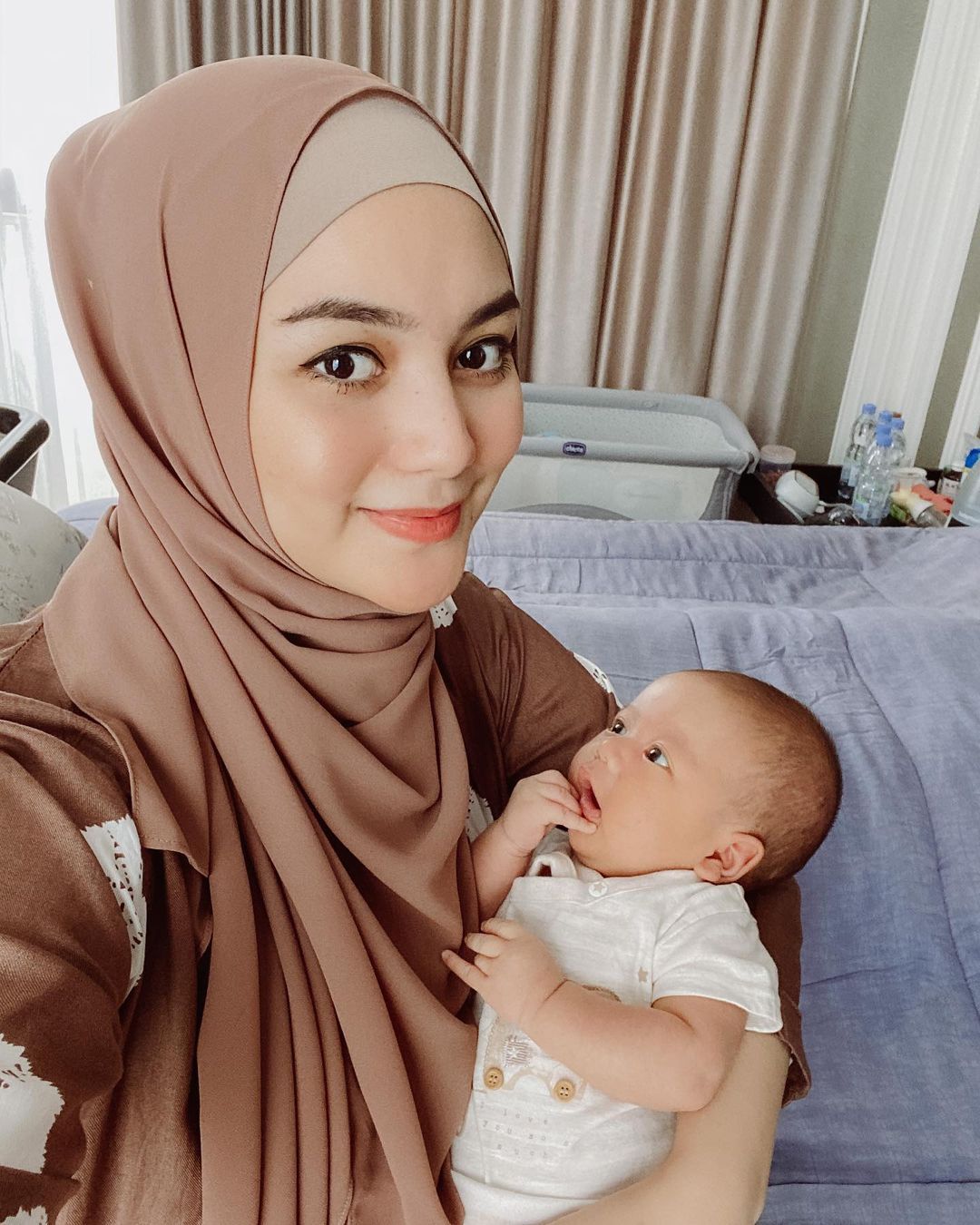 CITRA KIRANA melahirkan