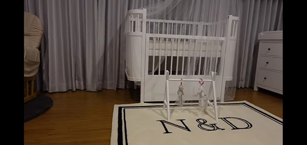 Dekorasi kamar anak kedua Chelsea Olivia dan Glenn Alinskie.