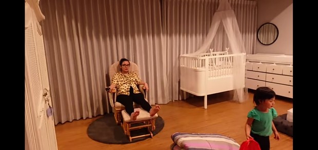 Dekorasi kamar anak kedua Chelsea Olivia dan Glenn Alinskie.