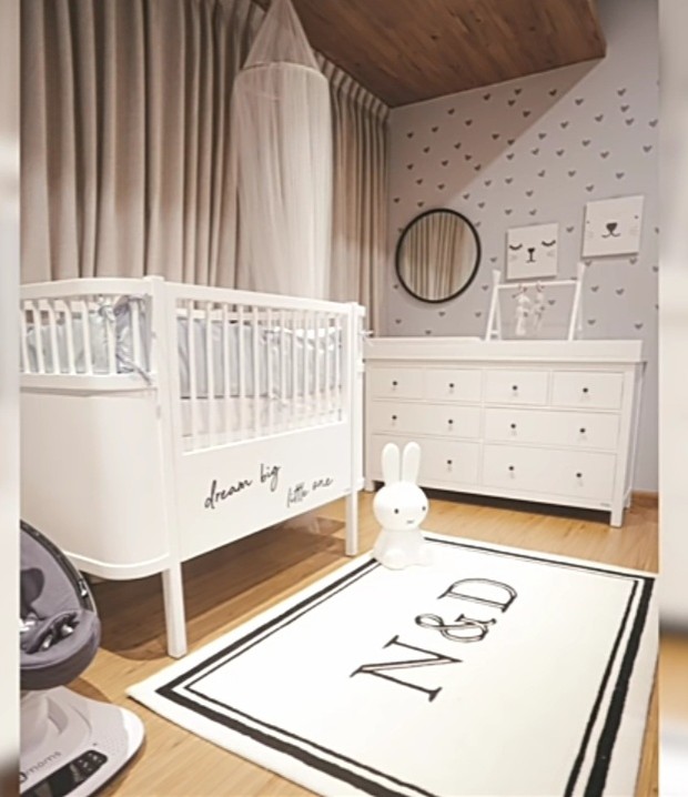 Dekorasi kamar anak kedua Chelsea Olivia dan Glenn Alinskie.