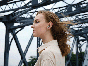 Tiga Perangkat Audio Huawei Serbu Indonesia, Ini Harganya Tiga Perangkat Audio Huawei Serbu Indonesia, Ini Harganya