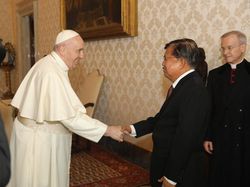 Momen JK Bertemu Paus Fransiskus, Bahas Kemanusiaan-Perdamaian