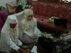 Usai Ajukan Talak, Kakek Sarna Ogah Jauh dari Istrinya Usia 17 Tahun