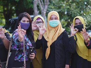 Cabup Sidoarjo Ini Jamin Masa Depan Perempuan dan Anak-anak Lebih Baik Cabup Sidoarjo Ini Jamin Masa Depan Perempuan dan Anak-anak Lebih Baik