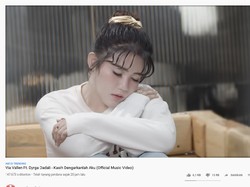 Gaya Via Vallen di Video Klip Terbaru yang Disebut Jiplak IU