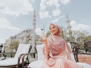 Kurma Muda dan Jus Lemon, Kudapan Favorit Oki Setiana Dewi