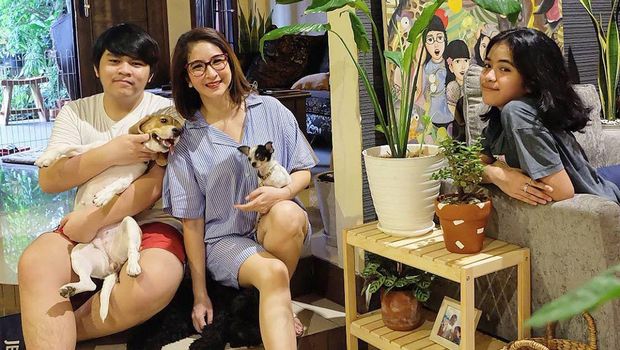 Novita Angie Pelihara Tanaman Hias
