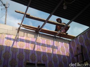 Nurhayati Cerita Ngerinya Amukan Puting Beliung Bekasi, Bikin Trauma! Nurhayati Cerita Ngerinya Amukan Puting Beliung Bekasi, Bikin Trauma!