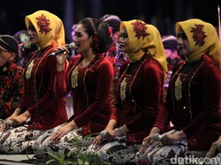 Tembang Macapat: Pengertian, Jenis-jenis, dan Contohnya