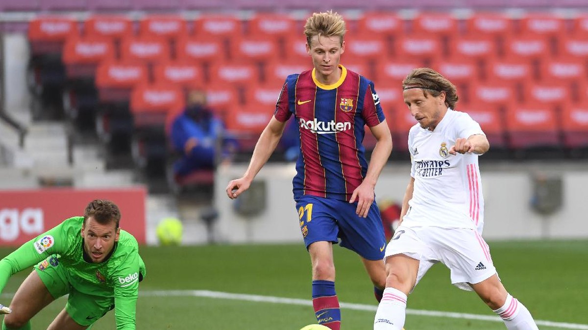 Real Madrid bungkam Barcelona 3-1. (Foto: Getty Images/Alex Caparros)