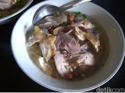 Slurrpp! Saoto Pacitan yang Gurih Segar Buat Sarapan