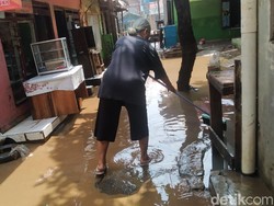 Sempat Setinggi 1,5 Meter, Banjir di Rawajati Jaksel Mulai Surut