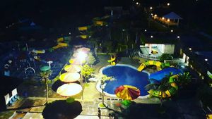 Foto: Malam-malam Berendam Air Panas Dulu di Garut
