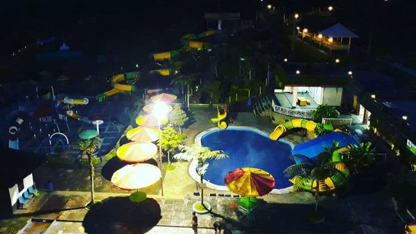 Foto: Malam-malam Berendam Air Panas Dulu di Garut