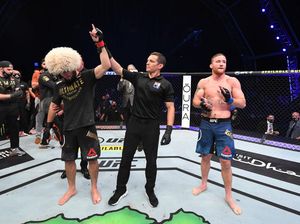 Khabib Nurmagomedov Sempat Gondongan Sebelum Bertarung, Kenali Gejalanya Khabib Nurmagomedov Sempat Gondongan Sebelum Bertarung, Kenali Gejalanya