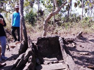 Dilema Penyelamatan Makam Orang Kalang yang Dirusak Pemburu Bekal Kubur Dilema Penyelamatan Makam Orang Kalang yang Dirusak Pemburu Bekal Kubur
