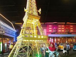 Penampakan Menara Eiffel Pindah ke Kota Malang