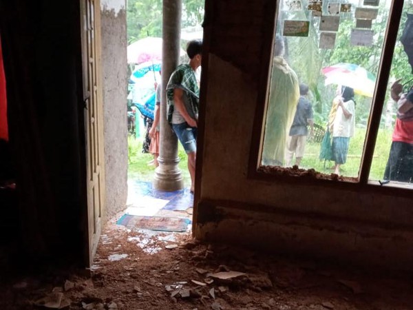 Rumah warga di Tasimlaya alami kerusakan imbas gempa yang mengguncang Pangandaran.