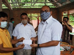 Warga Nagari Sisawah Keluhkan Jalan Terisolir-Susah Sinyal ke Andre Rosiade
