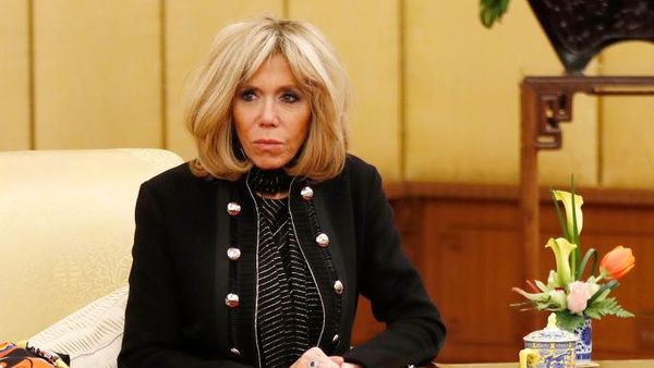 8 Foto Ibu Negara Perancis yang Viral Digosipkan Terlahir Sebagai Pria